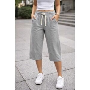 NEW Special Magic Women's Yoga Pants Wide Leg Crop Light Gray Capri XL